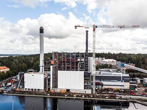 Tampereen sähkölaitoksen Naistenlahti 1 –voimalaitos kuului kuluneella kaudella tehoreserviin. Naistenlahden voimalaitos kuvattuna elokuussa 2021.