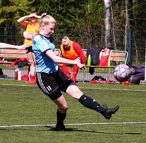 FC Nokian Tilda Pyykkönen teki toisen ottelun maaleista. 
