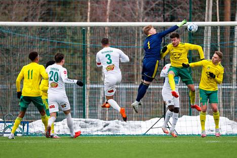 Ilves ja IFK Mariehamn kohtasivat jo maaliskuussa.