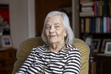 Aila Bärlund on tänä vuonna koko Suomen mummu. 