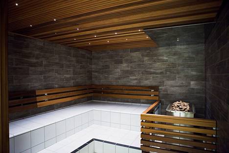 Uimahallin saunan sulkeminen neljäksi kuukaudeksi säästää tuhansia euroja, muttei ole energiatalkoisiin mikään viisasten kivi. 