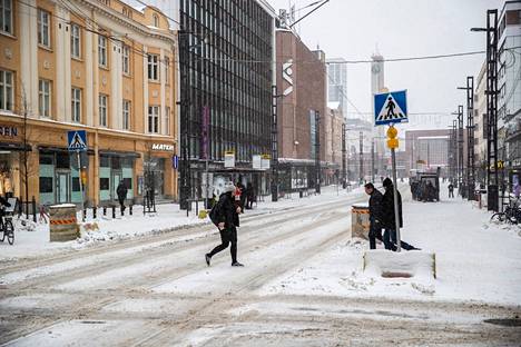 Lumimyräkkä Tampereella 21. tammikuuta 2021.