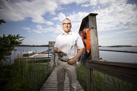 Matti Säämäki on uusi kalastuksenvalvoja Porin kalatalousalueella. Valvojia halutaan kouluttaa vielä lisää, jotta valvonnasta saataisiin kattavaa.