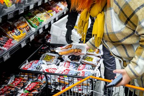 Lihan keskimääräinen hinta nousi viime vuonna yli 13 prosenttia. Kuva on otettu Parkanon K-Supermarketissa 8. huhtikuuta 2022. 