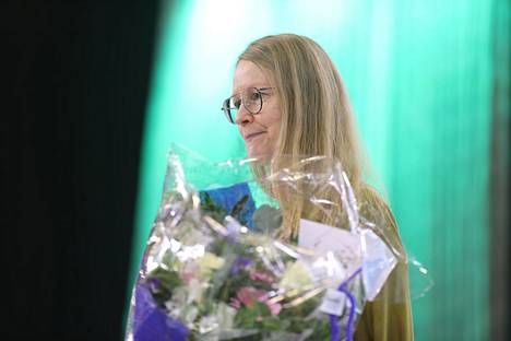 Tarja Rajakangas palkittiin Taito-Finlandialla Suomen Kädentaidot -messujen avajaisten yhteydessä perjantaina Tampereen messu- ja urheilukeskuksessa.