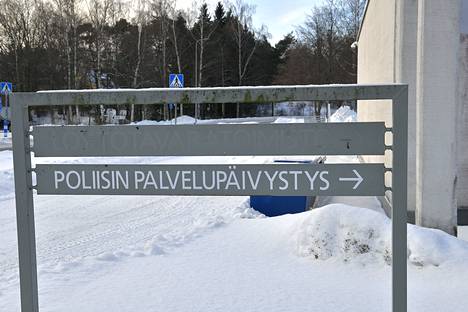 Lounais-Suomessa turvapaikkahakemusten ja tilapäisen suojelun hakemusten käsittely on keskitetty Raision poliisiasemalle. Myös Porissa on valmius käsitellä hakemuksia. Kuva: Juha Sinisalo
