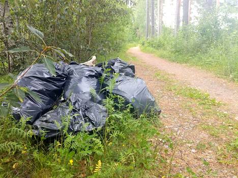 Kerätyt roskat voi toukokuun ajan toimittaa veloituksetta kunnan osoittamaan jätteiden vastaanottopaikkaan.