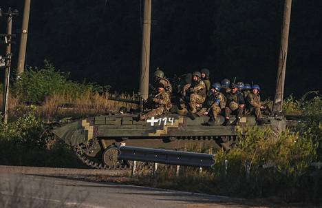 Zelenskyin mukaan Ukrainan armeija on vallannut takaisin 30 asutuskeskusta Harkovan alueella.