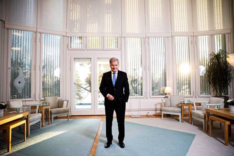 Presidentti Sauli Niinistö avasi brittilehden haastattelussa muun muassa näkemystään maailman turvallisuustilanteesta sekä suhdettaan Venäjään. Kuvassa Niinistö Mäntyniemessä marraskuun lopussa.