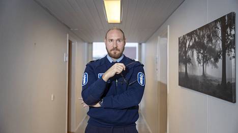 Rikoskomisario Markus Antila Sisä-Suomen poliisista sanoo, että kuvat ja videot liittyvät lähes aina jollakin tavoin tutkintaan päätyneisiin alle 15-vuotiaiden tekemiin rikoksiin.