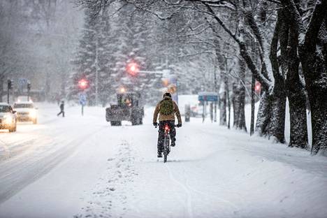Tammikuussa Tampereelle satoi runsaasti lunta. Kuva: Aamulehden arkisto
