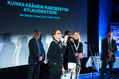 Mari Mantelan fiktiivinen lyhytelokuva Kuinka käänsin Rabobeston kylkiasentoon sai 10 000 euron Risto Jarva -palkinnon