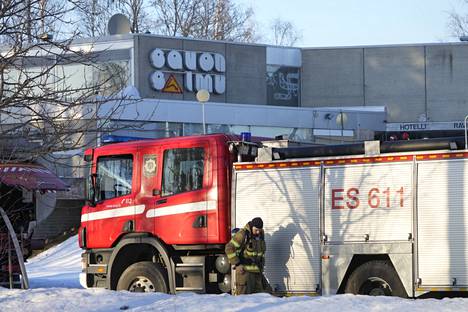 Tulipalo tuhosi maanantaina neljä huoneistoa tyhjillään olevan hotelli Savonsolmun hotellirakennuksesta. 