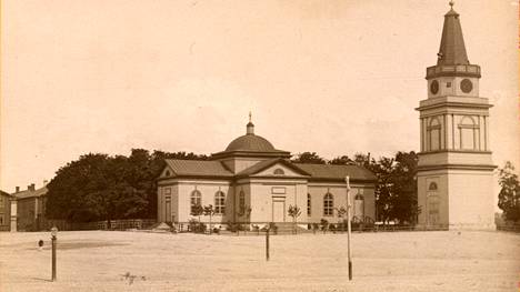 Tampereen Vanha kirkko näytti tältä noin vuonna 1880. 
