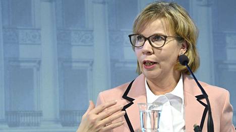 Oikeusministeri Anna-Maja Henriksson esitteli torstaina 17. helmikuuta hallituksen esityksen rikoslain seksuaalirikossäännösten uudistamisesta.
