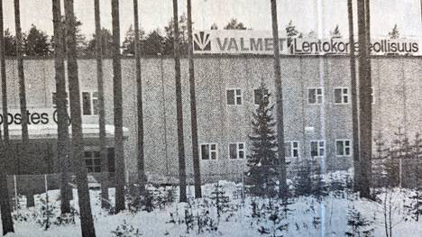 1 Valmet Lentokoneteollisuus ja Mäntän-Kuoreveden Yrityskehitys solmivat sopimuksen, jonka mukaan  Yrke rakensi noin 3600 neliön teollisuushallin ja vuokrasi sen edelleen Valmetille. Myös Kuoreveden kunta osallistui hankkeeseen mittavalla panostuksella. Hankkeen arvioitiin tuovan 150 työpaikkaa vuonna 1995.
