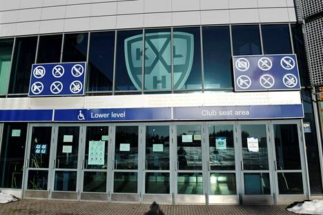 Ensi kaudella ei KHL:n logoa Jokereiden kotiotteluissa näy. Kuva Helsinki-hallista, jota nimisponsoroi pitkään Hartwall, mutta ei enää.