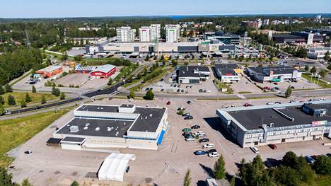 Lielahden alueen yleissuunnitelmasta on asetettu nähtäville kaksi luonnosta. Tältä Tampereen Lielahdessa näytti elokuussa 2020. 
