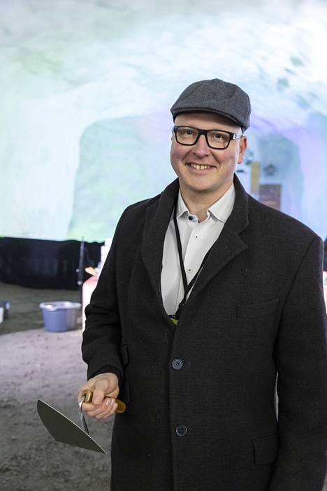 Ideaparkin toimitusjohtaja Visa Vainiola kertoi tilaisuudessa, että uimahalli ei ole ainoa uudistus, jota kauppakeskuksen alueelle suunnitellaan. Vainiola kertoi, että vuonna 2024 kauppakeskuksen yhteyteen avautuu myös elokuvateatteri. 