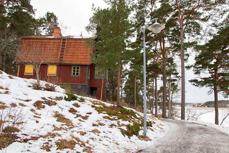 Tunteita herättänyt Cederin talo vapautuu vuokrattavaksi - Uutiset -  Rannikkoseutu