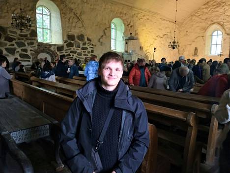 Diplomi-insinööri Pyry-Herkko Sadeaho pääsi vihdoin tutustumaan Sastamalan Pyhän Marian kirkkoon myös konserttitilanteessa.