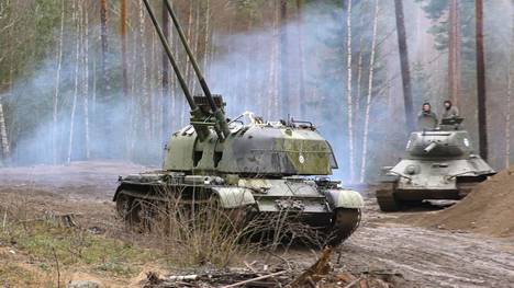 Panssarimuseon Kevätsawutus-tapahtuma järjestetään perinteisesti vappuna. Vuoden 2018 näytöksessä oli mukana myös ZSU-57-2 -ilmatorjuntapanssarivaunu.