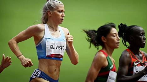 Sara Kuivisto juoksi vakuuttavasti halli-MM-finaaliin Belgradissa. Kuva Tokion olympialaisista.