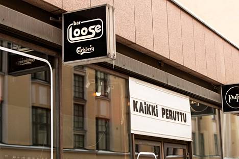 Ravintoloita suljettiin laajasti koronaviruspandemian aikana useita kertoja. Helsinkiläinen Bar Loose perui kaiken jälleen alkuvuonna 2022.