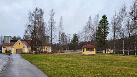 Myllynrannanpuistoon suunnitellaan picnic-katoksen viereen leikkipuistoa.