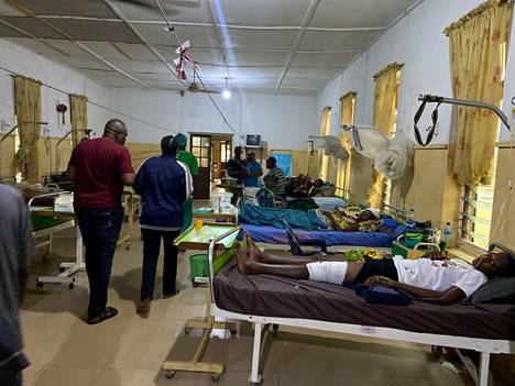 Länsi-Afrikan Nigeriassa kymmenien ihmisten pelätään kuolleen räjähtein varustautuneiden hyökkääjien iskettyä katoliseen kirkkoon. Hyökkäyksessä haavoittuneet vietiin sairaalaan hoitoon.