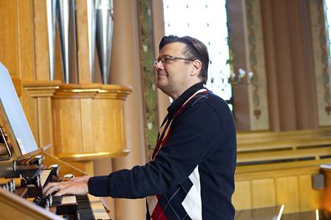 Markku Mäkinen on esiintynyt lukuisilla Pori Organ -festivaaleilla. Tänä vuonna häntä voi kuulla myös Siikaisissa.