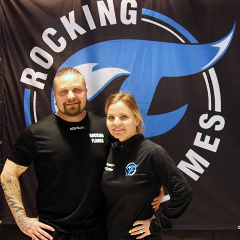  Rocking Flamesin voimakaksikko Heikki ja Laura Hell.