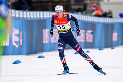 USA:n Jessie Diggins voitti avausosakilpailun sprintin Tour de Skillä.