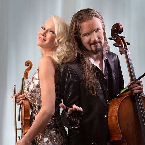 Viulisti Linda Lampenius ja Apocalyptican Perttu Kivilaakso konsertoivat Kokemäellä 13. joulukuuta. Konsertissa kuullaan suomalaisia joulu- ja kansanlauluja uusina sovituksina sekä melodioita oopperan, klassisen- ja pop-musiikin maailmoista.