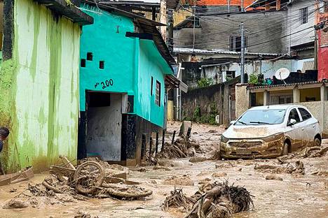 Tulvan jälkiä Sao Sebastiaon kaupungissa 19. helmikuuta.