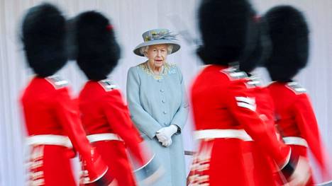 Kuningatar Elisabet kuvattuna vuonna 2021.