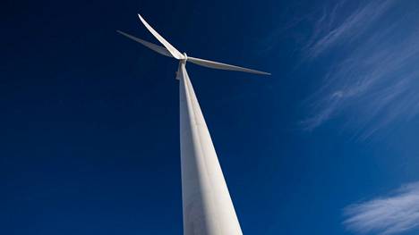 Keuruun kaupunginhallitus teki maanantaina historiallisen päätöksen päättäessään käynnistää kaavan laadinnan Keuruun ensimmäiselle tuulivoimala-alueelle.