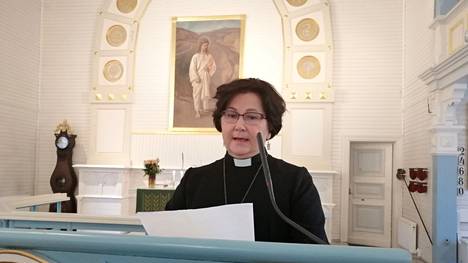 Saila Munukka on toiminut Mänttä-Vilppulan kirkkoherrana vuodesta 2021 alkaen, sitä ennen hän hoiti virkaa viransijaisena vuodesta 2019 lähtien.