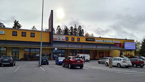 Häijään Äijän liikekiinteistössä Sastamalassa toimi alkuvuoteen asti K-market. Nyt tiloissa alkaa remontti, jonka jälkeen tiloissa avautuu S-market.