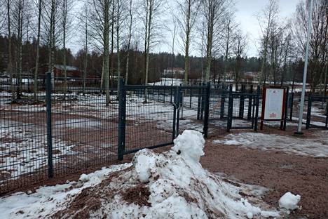 Tervakosken koirapuisto avasi ovensa kävijöille tammikuussa. 