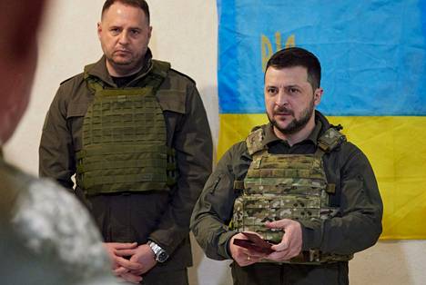 Ukrainan presidentti Volodomyr Zelenskyi teki ensimmäisen virallisen vierailun Kiovan ulkopuolelle sitten helmikuun.