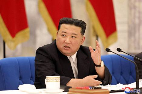 Kim Jong-un kuvattuna kesäkuussa Pjongjangissa.