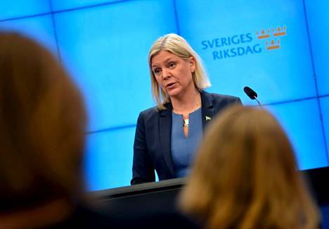 Expressen tietää kertoa, että Ruotsi aikoo hakea Naton jäsenyyttä maanantaina. Ruotsin pääministeri Magdalena Andersson on kutsumassa turvallisuuspoliittisen raportin julkistamisen jälkeen hallituksen koolle ylimääräiseen kokoukseen aiheesta.
