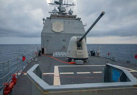 Yhdysvaltain merivoimien välittämä kuva näyttää yhdysvaltalaisen sota-aluksen Taiwaninsalmella sunnuntaina 28. elokuuta. 