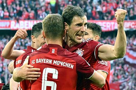 Bayern München tuuletti maaleja Borussia Dortmundia vastaan – ja varmisti samalla 10. peräkkäisen mestaruutensa Bundesliigassa.