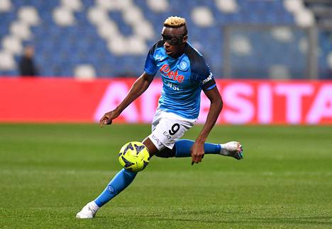 Nigerialaiskärki Victor Osimhen on noussut Napolin tähtipelaajaksi.