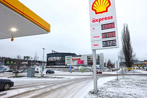 Tämän verran bensiini ja diesel maksoivat Lielahden Shellillä perjantaina 25. marraskuuta.