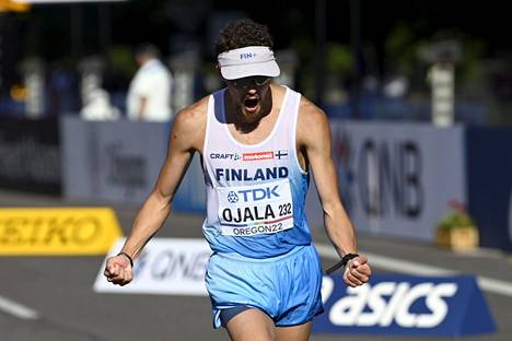 Aleksi Ojala käveli MM-kisoissa uuden 35 kilometrin Suomen ennätyksen ajalla 2.28.22 ja oli matkan 13:s.