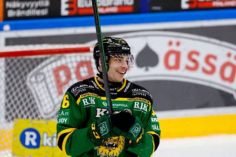 Balazs Sebök siirtyi täksi kaudeksi Ilvekseen, ja kauden edetessä hänen roolinsa on jatkuvasti kasvanut. Runkosarjassa 49 ottelussa syntyi tehot 11+23.