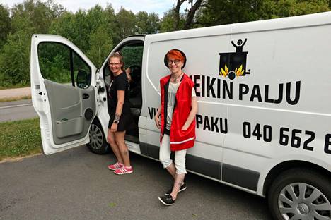 Satu Punkari ja Kristiina Hänninen kiersivät Kesäkaaralla myös viime kesänä.